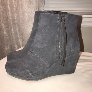 TOMS women’s booties! NWOT!